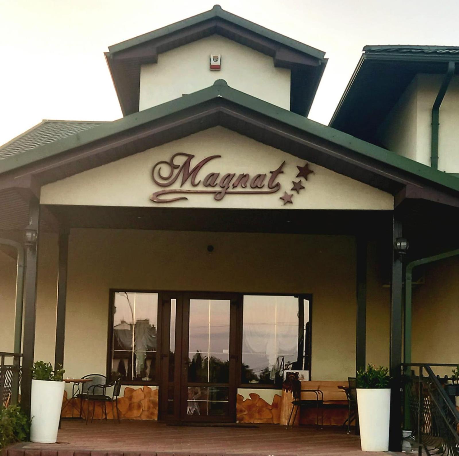 Hotel Magnat Głogów Małopolski Exteriör bild